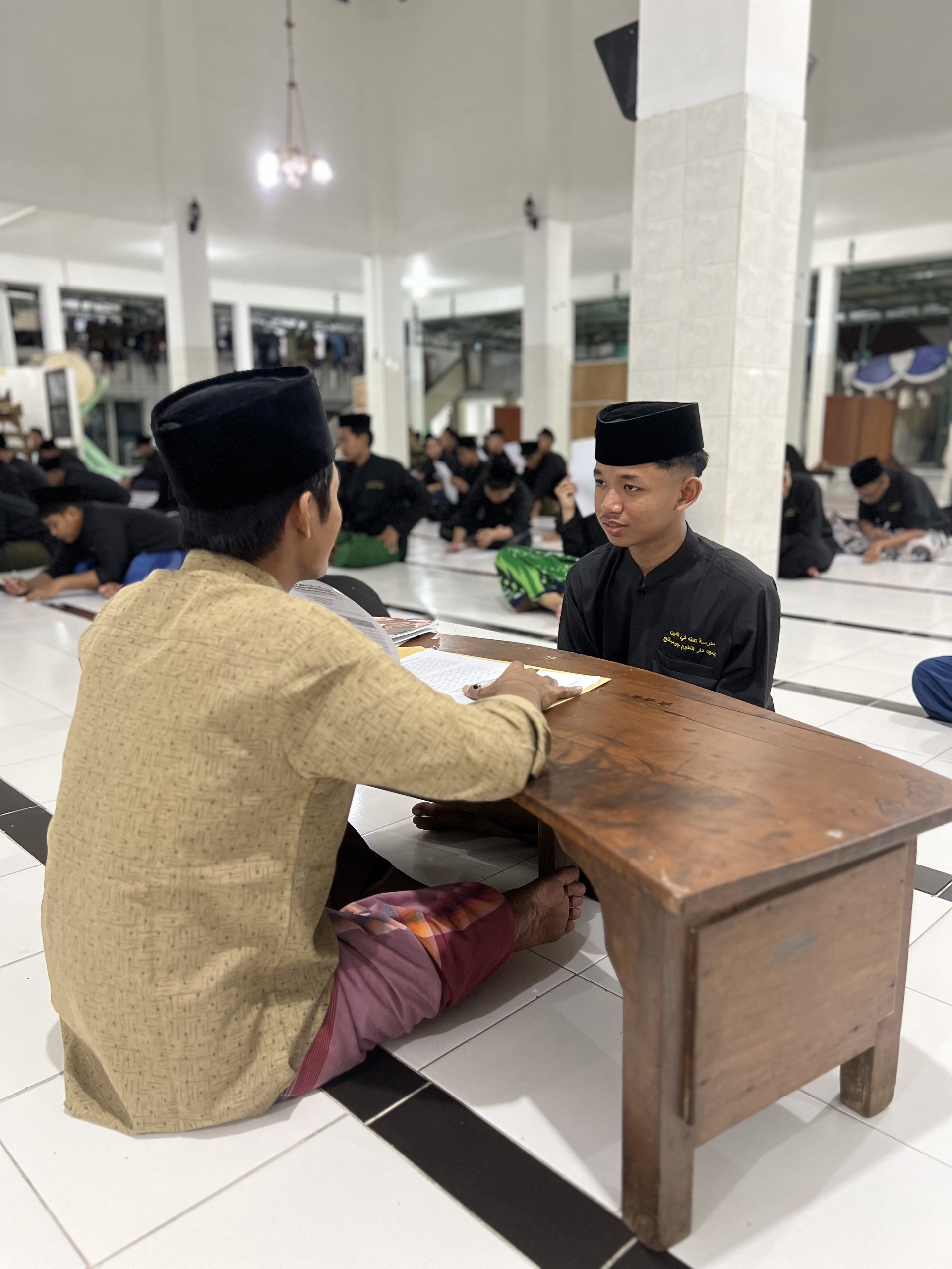 Optimalisasi Halaqah dan Bimbingan Kitab Klasik Intensif Bersama Asatidz